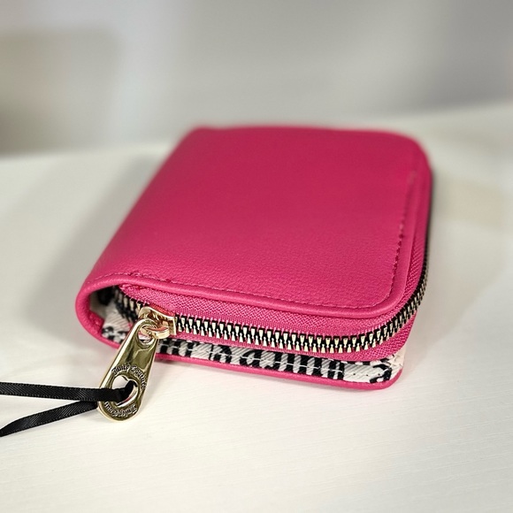Juicy Couture Love Mode Small Zip Around Hot Pink Wallet NWT - Picture 9 of 9
